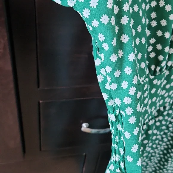 Green Floral Dot Summer Dress - Picture 5 of 6